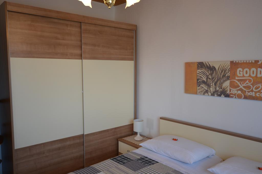 Apartment Slavica Kornić Extérieur photo