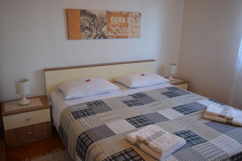 Apartment Slavica Kornić Extérieur photo